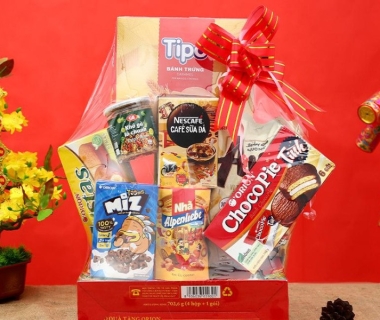 Màng Co Giỏ Quà Tết: Phân Tích Ưu Nhược Điểm Của PVC Và Chiến Lược Giá Sỉ Màng Co PVC