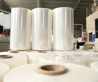 Màng Co Là Gì? Phân Loại, Ứng Dụng & Bảng Giá PVC/POF 2025